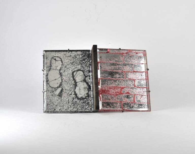 5 Daily Records Jana Machatova From Nowhere to Nowhere¬  2025 brooch silver ebony plexiglass colour  Phoptog.1jpg 768x607