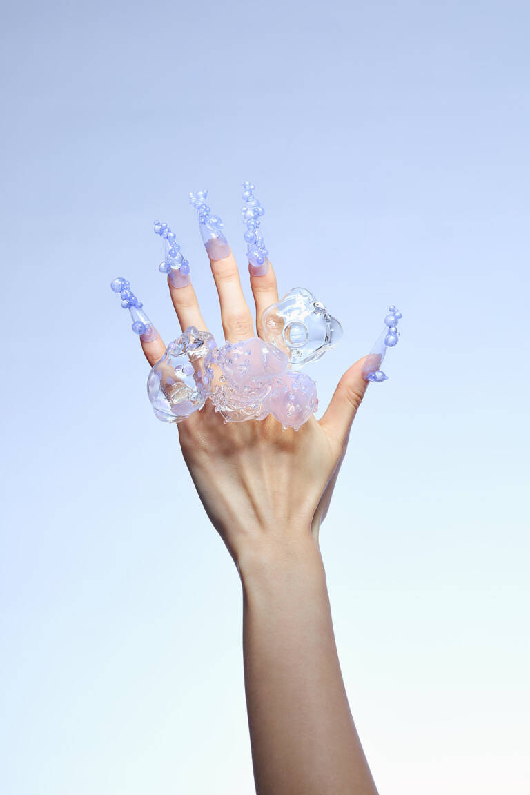 013 The Value of Nothing KITSCH KIOSK Bubble Collection3 2024 Glass Gabriela Bluske 768x1152